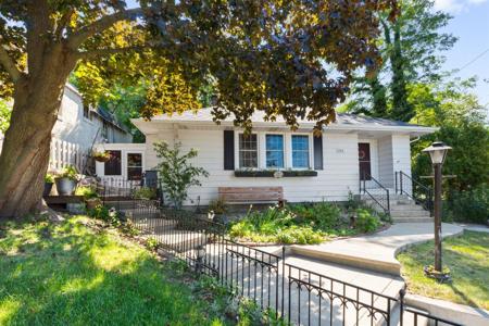 123 Lake Shore Drive