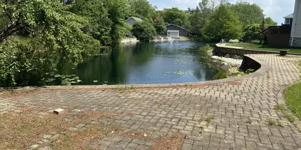 319 Island Drive