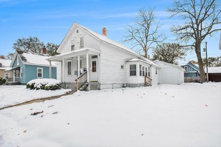 1109 Manhattan Street