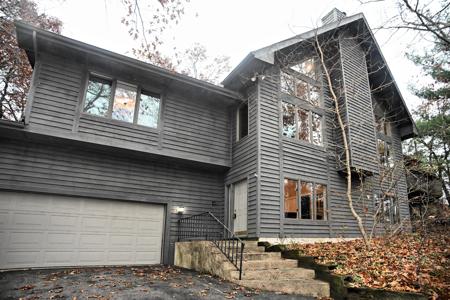 105 S Merrivale Avenue