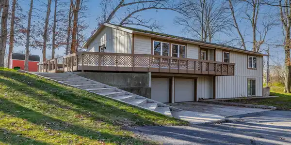 199 W Mcclung Road