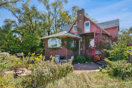 8353 Lake Shore Drive