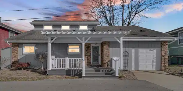 5 Elm Place