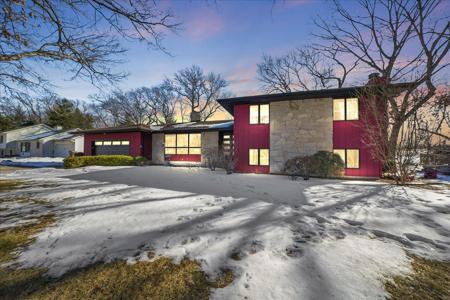 7 Diana Court