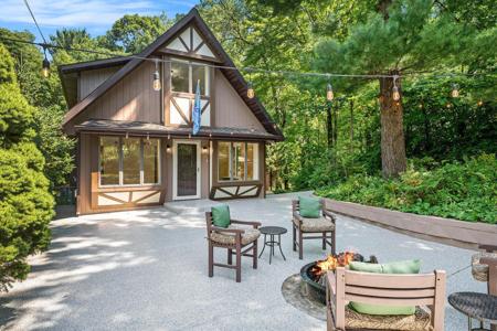 23 Lake Shore County Road