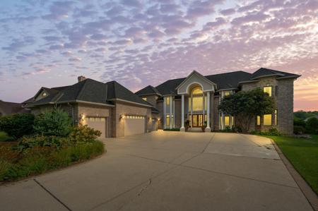 459 Surrey Hill Lane