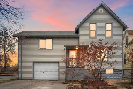 1601 Central