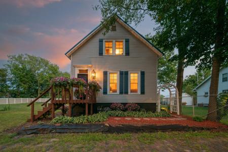 816 W 4th Street