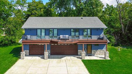 7912 Lake Shore Drive