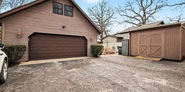 563 Waverly Road