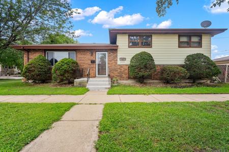 2604 White Oak Avenue