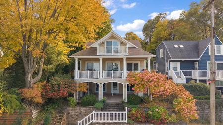 2033 Lake Shore Drive