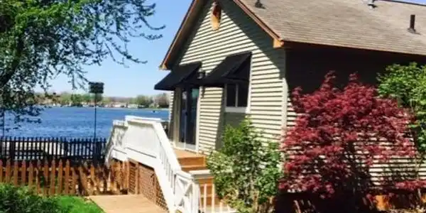 509 Lakeside Street