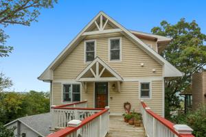 1537 Lake Shore Drive