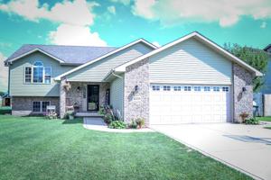 1009 Lakeview Drive