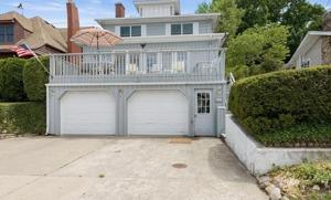 2061 Lake Shore Drive