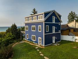 1305 Lake Shore Drive
