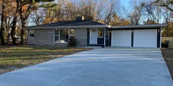 118 Country Club Drive