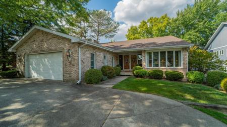 1730 Beachview Court