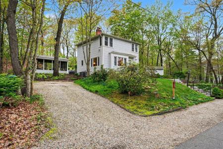 107 W Stillwater Avenue