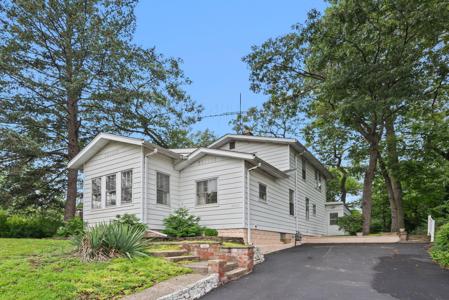 6108 Hemlock Avenue