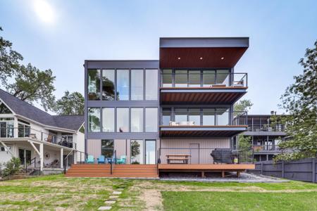 7705 Lake Shore Drive