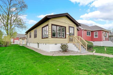 648 Stewart Court