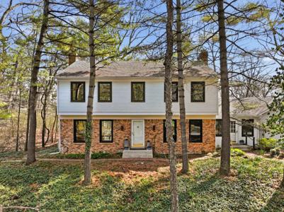 20 Crest Drive