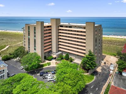 100 Lake Shore Drive