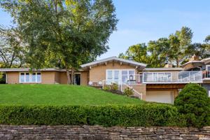 2051 Lake Shore Drive
