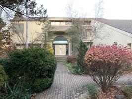 5 Summit Drive