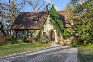 2625 Belle Plaine Trail