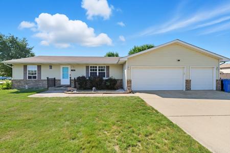 15728 Fairbanks Lane