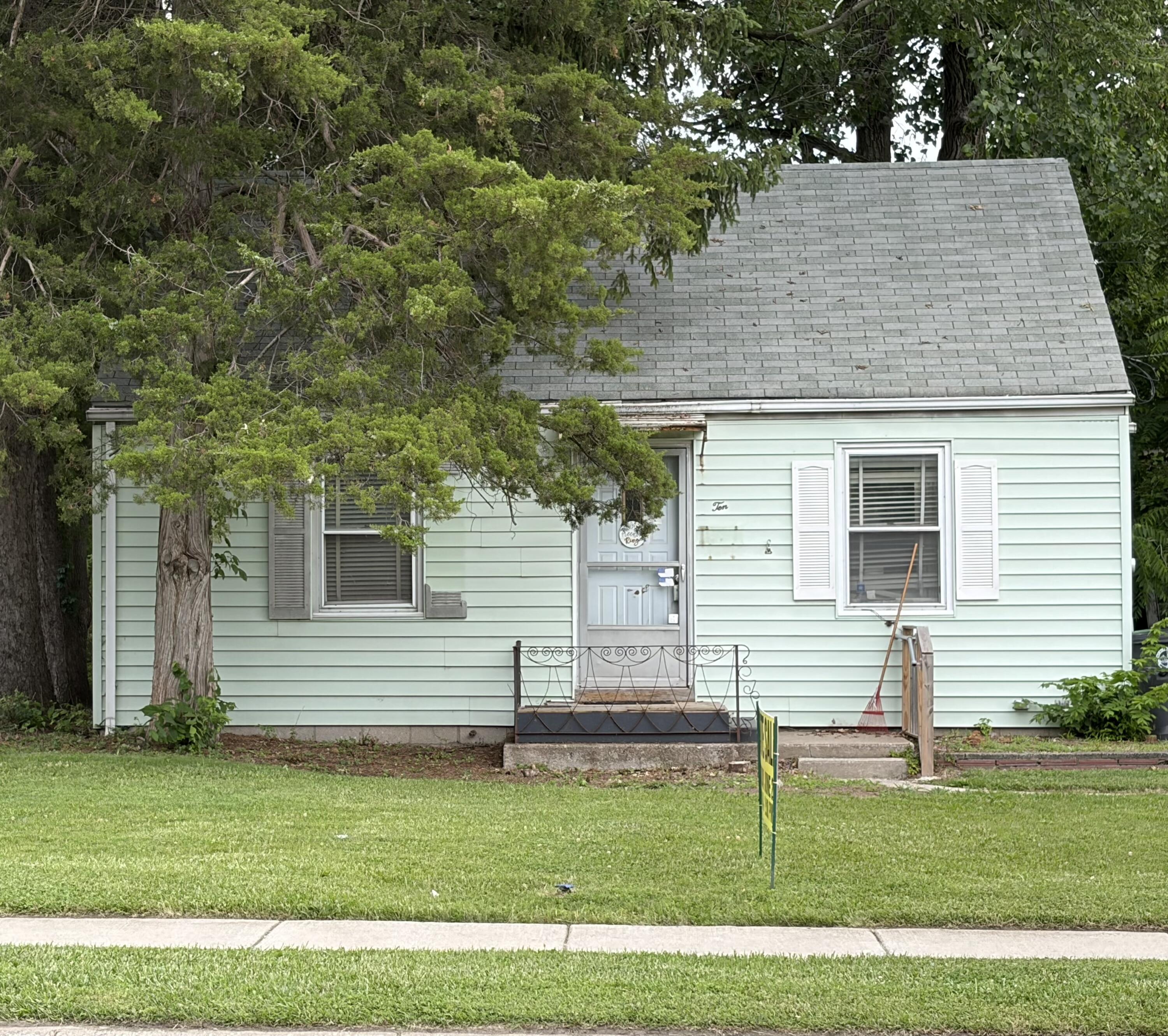 Image 1 Image 1