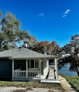 115 W Lakeview Drive