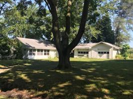 11238 W Lakeshore Drive