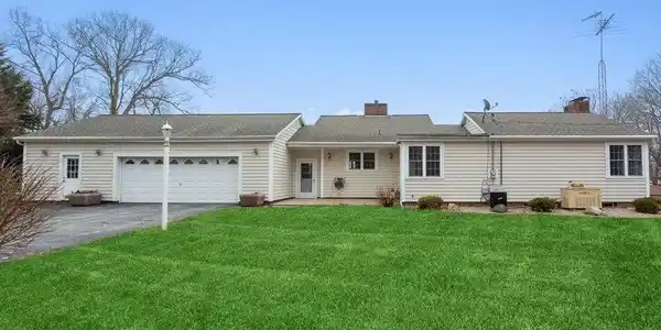 216 Island Drive