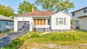 351 W Lakeview Drive