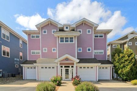 13236 Lake Shore Drive