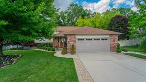 2940 Emerald Drive
