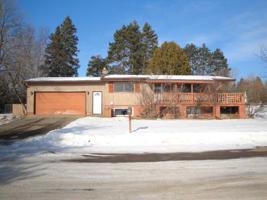 906 LYNNE ST