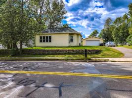 916 TOMAHAWK AVE S