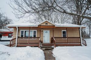 118 SUTLIFF AVE