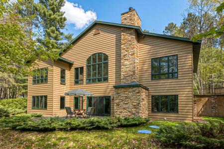1241 DONALD DR