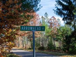 1013 ARROWHEAD CT