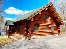 5695 WOOD LAKEVIEW LN