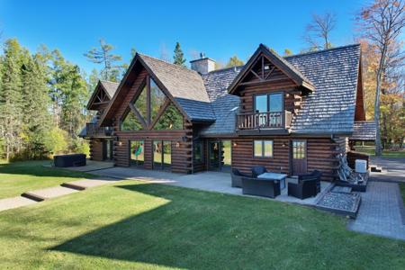 2952 KERR LN