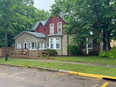 203 2ND ST N