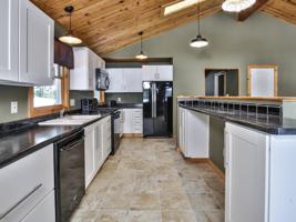 3714 HEMLOCK LN