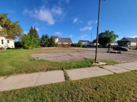 411 4TH ST N